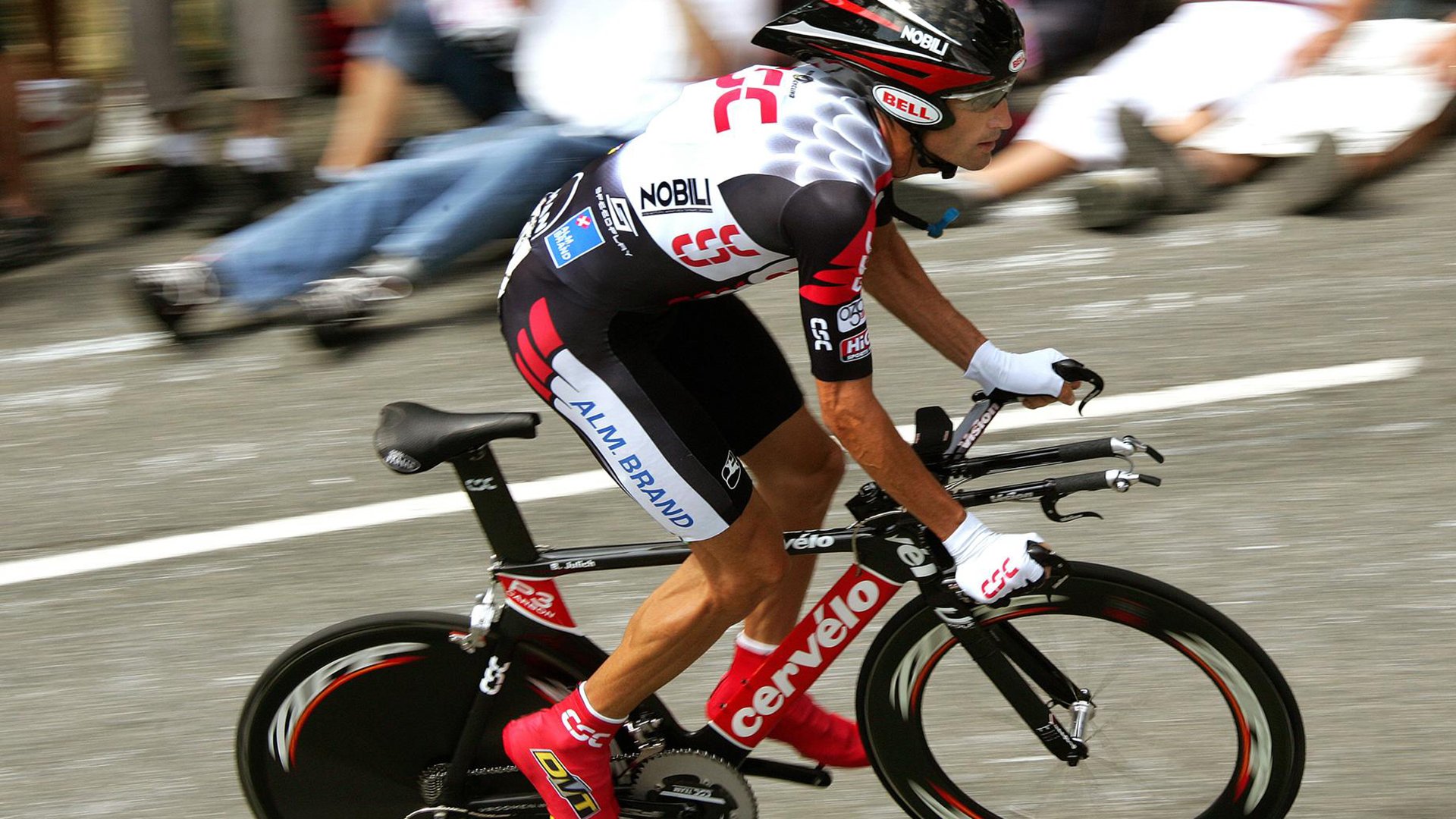 未来联盟：沉浸式虚拟比赛引领新视觉体验，未来联盟门面