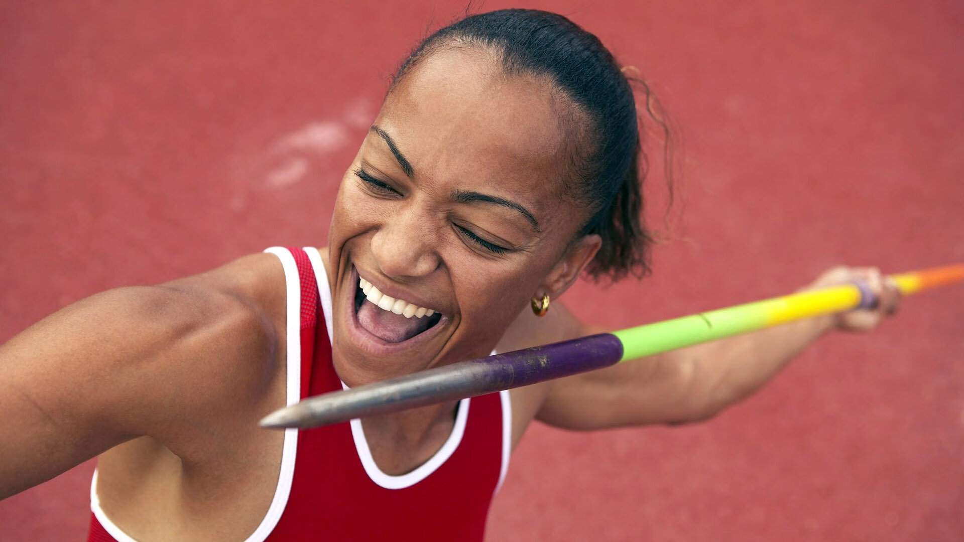 荷兰队成功反败为胜，赢得关键胜利，荷兰队被罚下